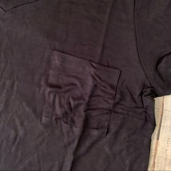 Love J women’s basic black short sleeve t-shirt with pocket size large - Picture 4 of 7